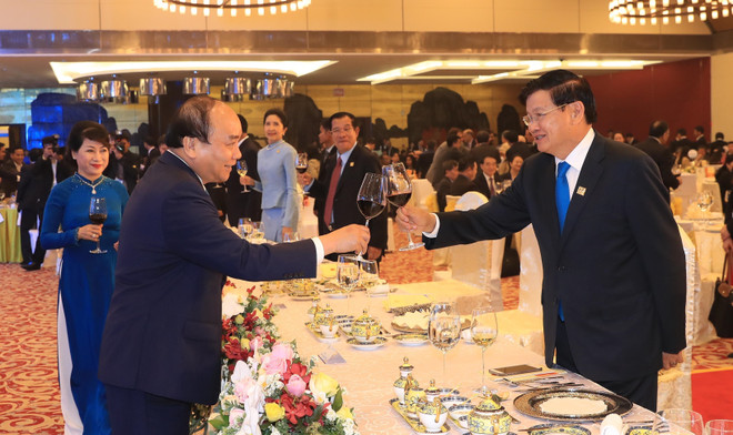 Río Mekong es hilo que conecta a los países en la zona, subraya premier vietnamita ảnh 1 Río Mekong es hilo que conecta a los países en la zona, subraya premier vietnamita ảnh 1