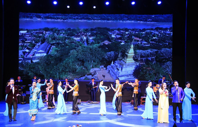 [Fotos] Semana Cultural de Vietnam en Laos ảnh 5