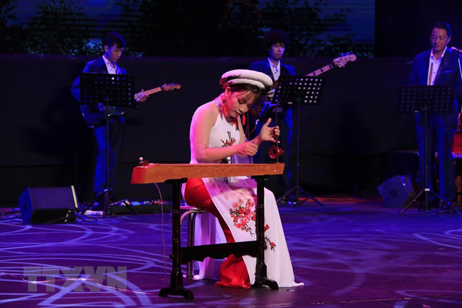 [Fotos] Semana Cultural de Vietnam en Laos ảnh 3