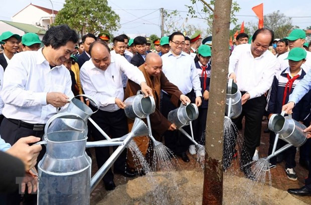 Plantación de árboles, bella tradición del pueblo vietnamita ảnh 2 Plantación de árboles, bella tradición del pueblo vietnamita ảnh 2