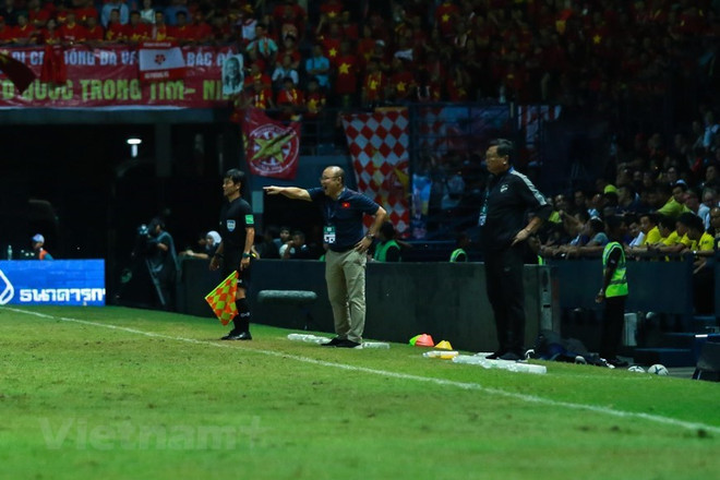 [Foto] Vietnam vence 1-0 a Tailandia en la Copa del Rey ảnh 7