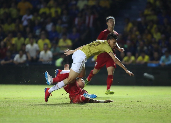 [Foto] Vietnam vence 1-0 a Tailandia en la Copa del Rey ảnh 4