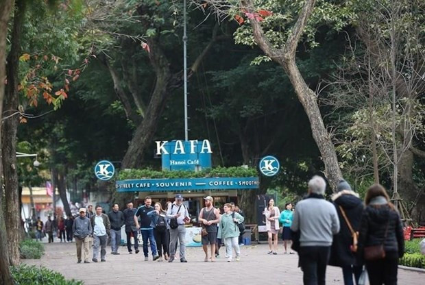 Hanoi planea dar la bienvenida a 29 millones de turistas este año ảnh 1