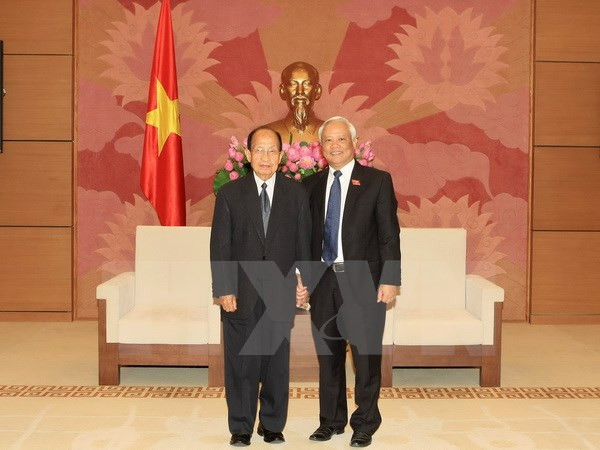 Vietnam dispuesto a trabajar con Laos por impulso de nexos bilateral ảnh 1 Vietnam dispuesto a trabajar con Laos por impulso de nexos bilateral ảnh 1