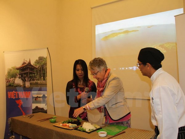 Promueven arte culinaria vietnamita en Argentina ảnh 1 Promueven arte culinaria vietnamita en Argentina ảnh 1