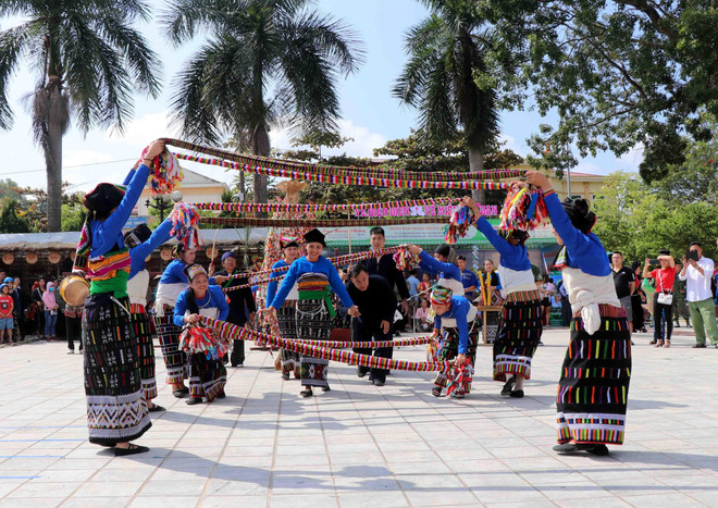 Inauguran segundo festival cultural de etnia Thai en Dien Bien ảnh 1