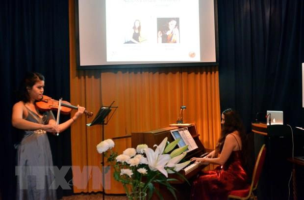 Celebran espectáculo musical para conmemorar reconocimiento suizo al compositor vietnamita ảnh 1 Celebran espectáculo musical para conmemorar reconocimiento suizo al compositor vietnamita ảnh 1