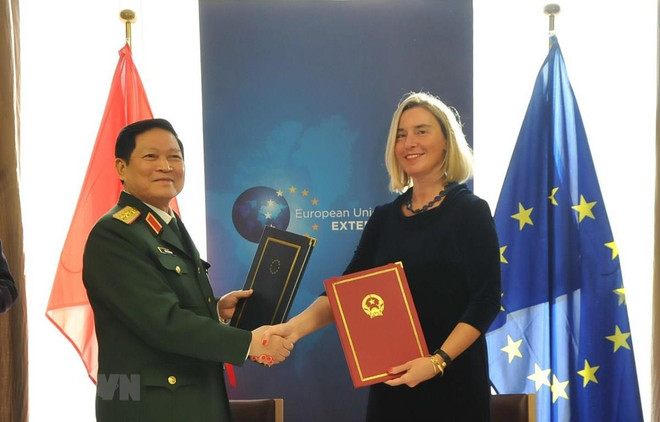 Firman Vietnam y UE acuerdo marco de asociación para gestión de crisis ảnh 1 Firman Vietnam y UE acuerdo marco de asociación para gestión de crisis ảnh 1