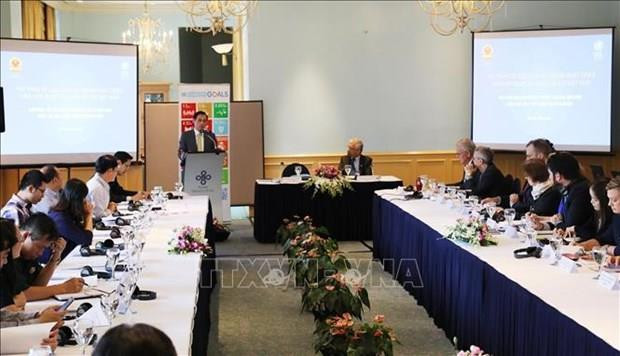 Realizan en Vietnam seminario sobre reforma del sistema de desarrollo de ONU ảnh 1 Realizan en Vietnam seminario sobre reforma del sistema de desarrollo de ONU ảnh 1