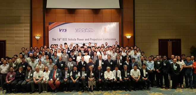 Efectúan en Vietnam Conferencia Internacional sobre Vehículos Eléctricos ảnh 1