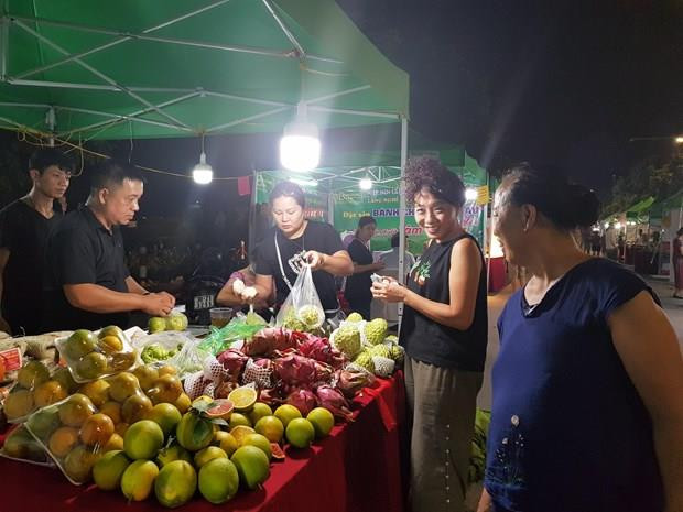 Promocionan en Hanoi productos típicos de localidades vietnamitas ảnh 1 Promocionan en Hanoi productos típicos de localidades vietnamitas ảnh 1