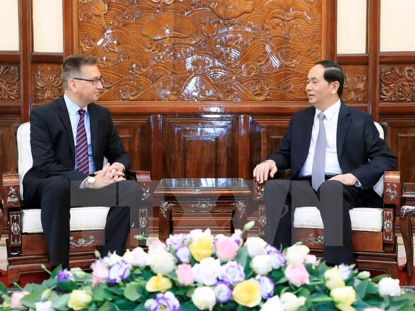 Presidente de Vietnam aplaude propuesta de Finlandia de establecer asociación estratégica en diversos sectores ảnh 1