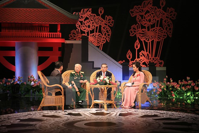 Transmiten en directo programa televisivo sobre relaciones entre Vietnam y Laos ảnh 1 Transmiten en directo programa televisivo sobre relaciones entre Vietnam y Laos ảnh 1