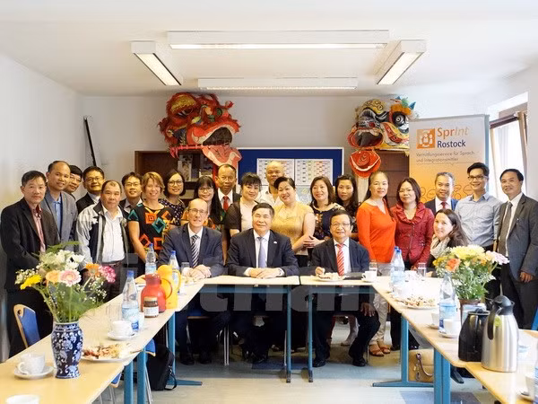 Vietnam llama a inversiones de localidad alemana ảnh 1