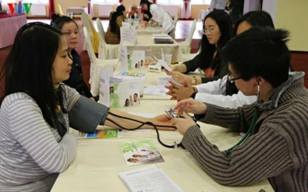 Fomentan en República Checa atención a la salud de integrantes de la comunidad vietnamita ảnh 1 Fomentan en República Checa atención a la salud de integrantes de la comunidad vietnamita ảnh 1