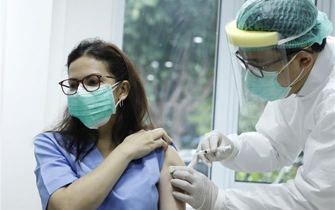 Indonesia administrará en enero dosis de refuerzo contra el COVID-19 ảnh 1 Indonesia administrará en enero dosis de refuerzo contra el COVID-19 ảnh 1