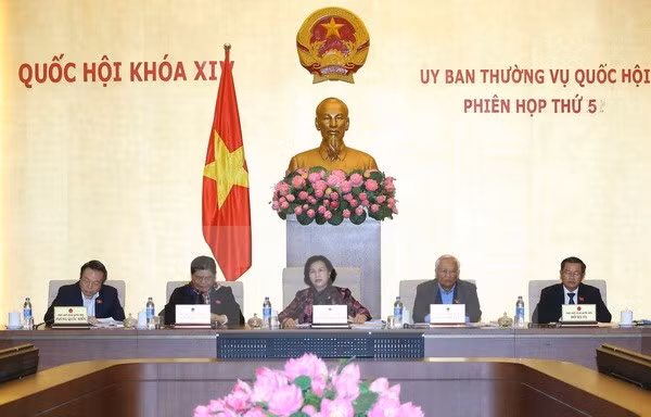 Comité Permanente del Parlamento clausura quinta sesión ảnh 1 Comité Permanente del Parlamento clausura quinta sesión ảnh 1