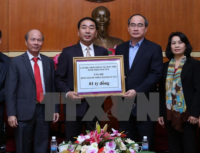 Reciben ayuda financiera destinada a víctimas de inundaciones en Vietnam ảnh 1 Reciben ayuda financiera destinada a víctimas de inundaciones en Vietnam ảnh 1