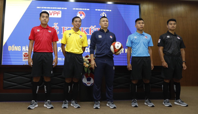 Trabajan por promover el desarrollo del fútbol en Vietnam ảnh 2 Trabajan por promover el desarrollo del fútbol en Vietnam ảnh 2