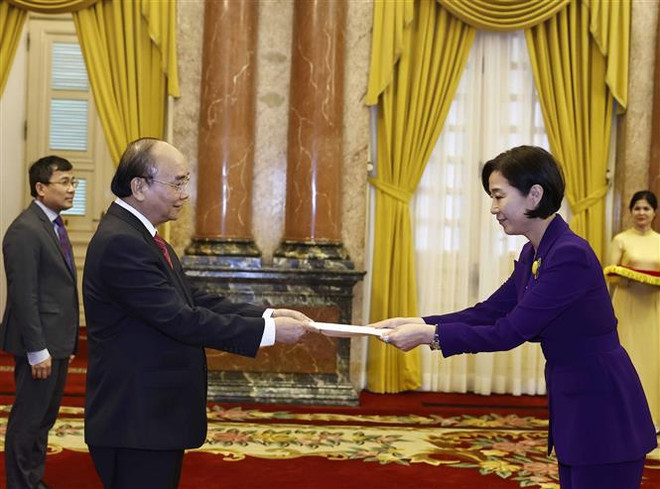 Presidente vietnamita recibe a embajadores de El Salvador, India y Corea del Sur ảnh 3 Presidente vietnamita recibe a embajadores de El Salvador, India y Corea del Sur ảnh 3
