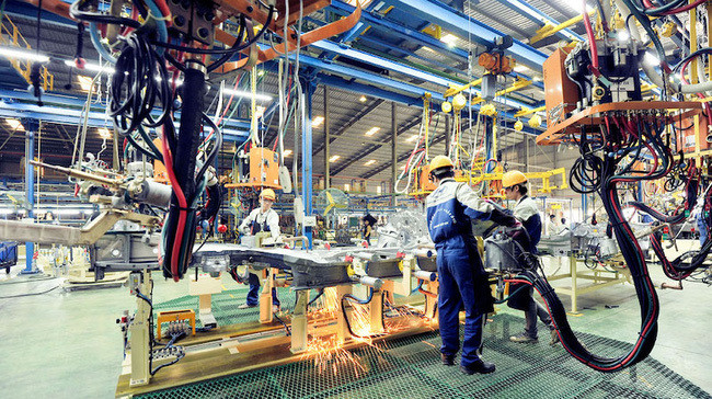 Parlamento vietnamita debate plan del desarrollo socioeconómico ảnh 1 Parlamento vietnamita debate plan del desarrollo socioeconómico ảnh 1