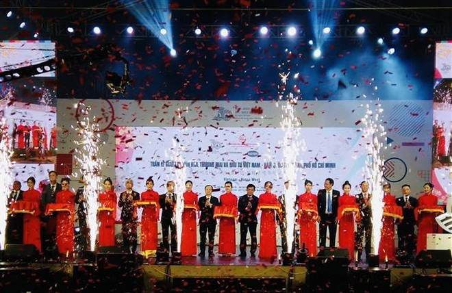 Celebran intercambios cultural y comercial Vietnam - Corea del Sur ảnh 1 Celebran intercambios cultural y comercial Vietnam - Corea del Sur ảnh 1