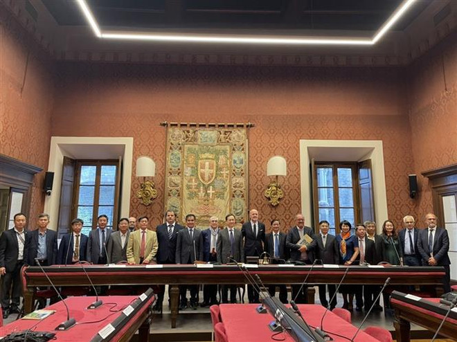 Localidades de Vietnam e Italia forjan cooperación ảnh 2 Localidades de Vietnam e Italia forjan cooperación ảnh 2