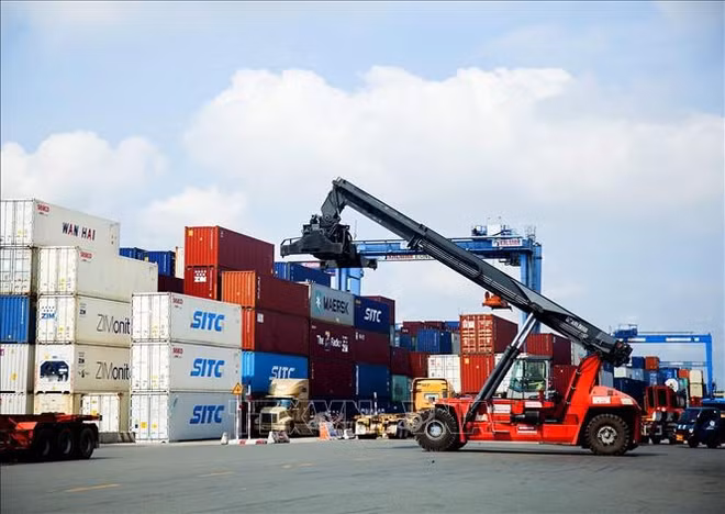 Vietnam registra superávit comercial de 9,4 mil millones de USD ảnh 1
