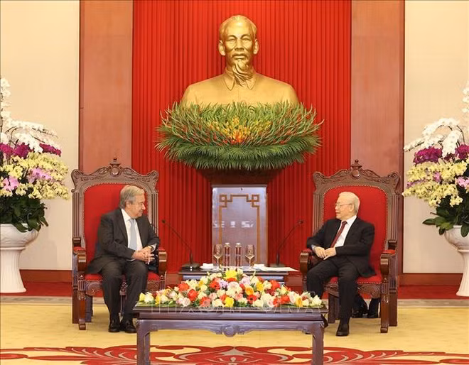 Máximo dirigente del PCV recibe al secretario general de la ONU ảnh 2