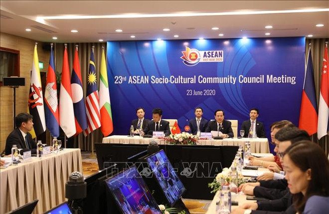 Respalda Laos plan de la ASEAN para desarrollar recursos humanos ảnh 1