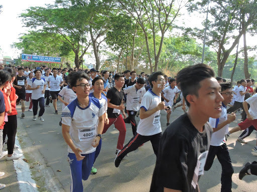 Nutrida participación en maratón en conmemoración de nombramiento de Ciudad Ho Chi Minh ảnh 1 Nutrida participación en maratón en conmemoración de nombramiento de Ciudad Ho Chi Minh ảnh 1