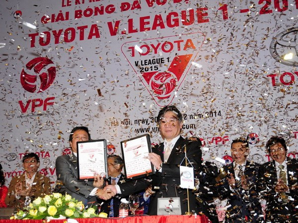 Toyota continúa siendo patrocinador de la liga vietnamita de fútbol ảnh 1 Toyota continúa siendo patrocinador de la liga vietnamita de fútbol ảnh 1