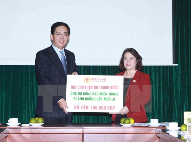 Cruz Roja de China respalda a pobladores vietnamitas afectados por inundaciones ảnh 1 Cruz Roja de China respalda a pobladores vietnamitas afectados por inundaciones ảnh 1
