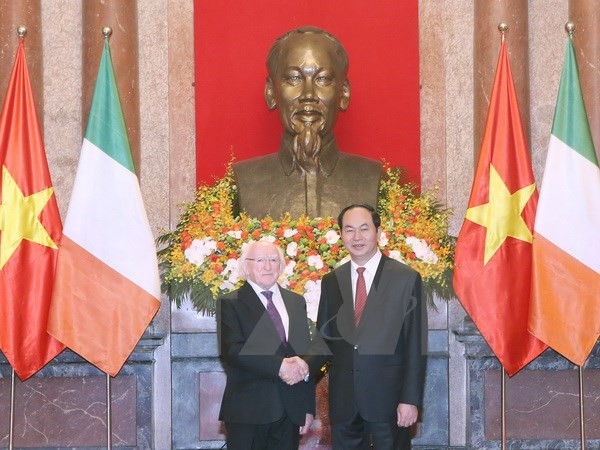 Visita del presidente irlandés insufla nuevo aliento a cooperación con Vietnam ảnh 1 Visita del presidente irlandés insufla nuevo aliento a cooperación con Vietnam ảnh 1