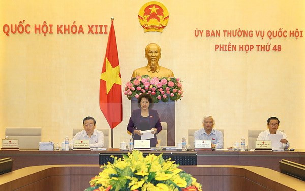 Comité Permanente de Parlamento de Vietnam inaugura su reunión 48 ảnh 1