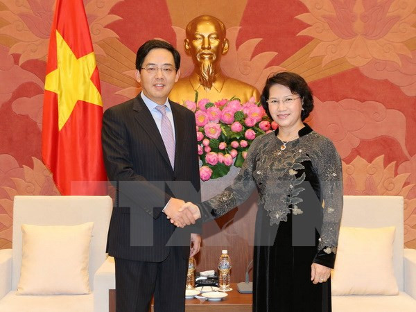 Vietnam se pronuncia por ampliar confianza política con China ảnh 1 Vietnam se pronuncia por ampliar confianza política con China ảnh 1