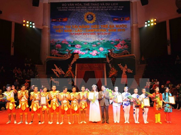 Concluyen concurso de jóvenes talentos de circo de Vietnam, Laos y Cambodia ảnh 1 Concluyen concurso de jóvenes talentos de circo de Vietnam, Laos y Cambodia ảnh 1
