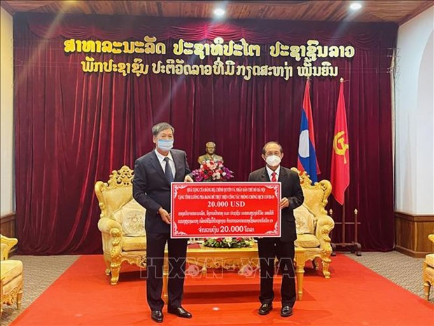 Hanoi apoya a provincia laosiana en la lucha contra el COVID-19 ảnh 1 Hanoi apoya a provincia laosiana en la lucha contra el COVID-19 ảnh 1