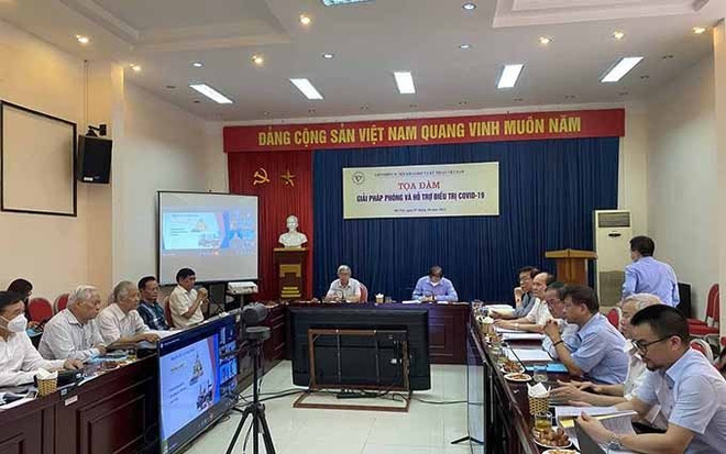 Científicos analizan medidas para apoyar tratamiento de pacientes con COVID-19 ảnh 1