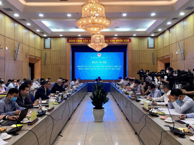 Buscan elaborar programas de rápida recuperación económica en Vietnam ảnh 2 Buscan elaborar programas de rápida recuperación económica en Vietnam ảnh 2