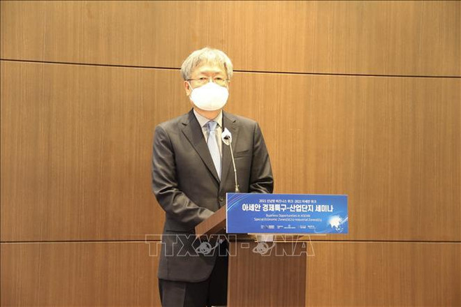 Vietnam destaca nueva política de Seúl hacia el Sur ảnh 2