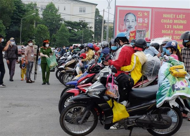 Organizan en Vietnam retorno de ciudadanos a lugares de origen en medio del COVID-19 ảnh 1 Organizan en Vietnam retorno de ciudadanos a lugares de origen en medio del COVID-19 ảnh 1