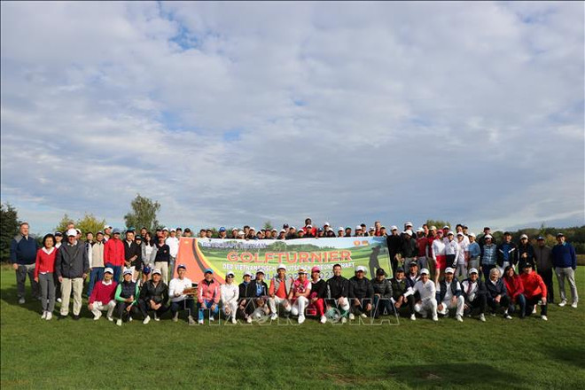 Vietnamitas en Alemania organiza Torneo de Golf de Amistad ảnh 1 Vietnamitas en Alemania organiza Torneo de Golf de Amistad ảnh 1