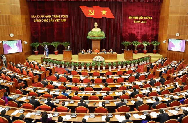 Inauguran el cuarto pleno del Comité Central del Partido Comunista de Vietnam ảnh 1