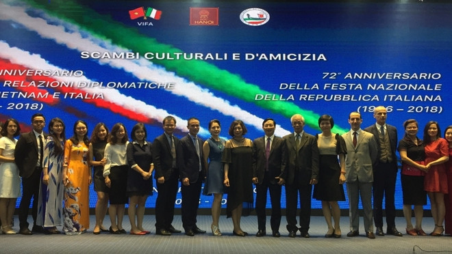 Conmemoran en Hanoi Fiesta de la República Italiana ảnh 1 Conmemoran en Hanoi Fiesta de la República Italiana ảnh 1