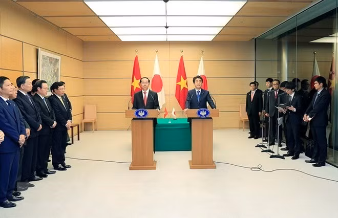 Japón continuará apoyo al crecimiento sostenible de Vietnam ảnh 1