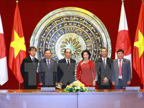 Satisfacen a Vietnam y Japón desarrollo alcanzado de las relaciones bilaterales ảnh 1 Satisfacen a Vietnam y Japón desarrollo alcanzado de las relaciones bilaterales ảnh 1