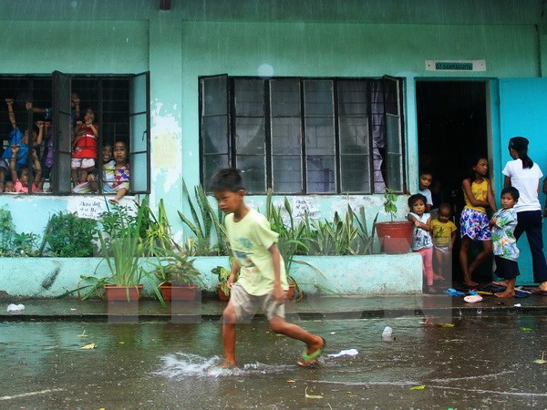 Filipinas: Al menos tres muertos por tifón Melor ảnh 1 Filipinas: Al menos tres muertos por tifón Melor ảnh 1