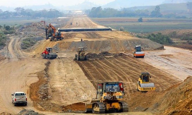 Vietnam trabaja por acelerar desembolso de inversión pública ảnh 2 Vietnam trabaja por acelerar desembolso de inversión pública ảnh 2