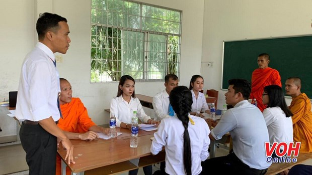 Desarrollan recursos humanos en zonas de minorías étnicas en Delta del Mekong de Vietnam ảnh 2 Desarrollan recursos humanos en zonas de minorías étnicas en Delta del Mekong de Vietnam ảnh 2